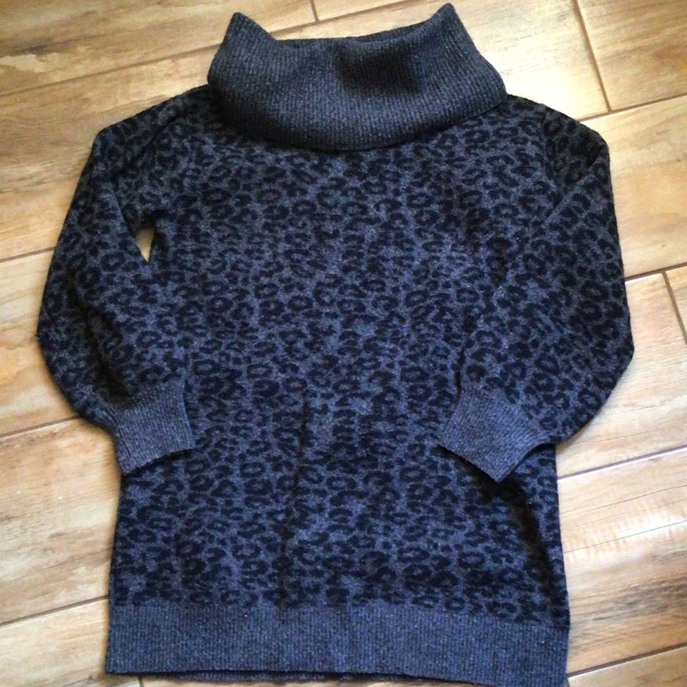 Anthropologie Charcoal Gray Leopard Print Turtleneck Sweater